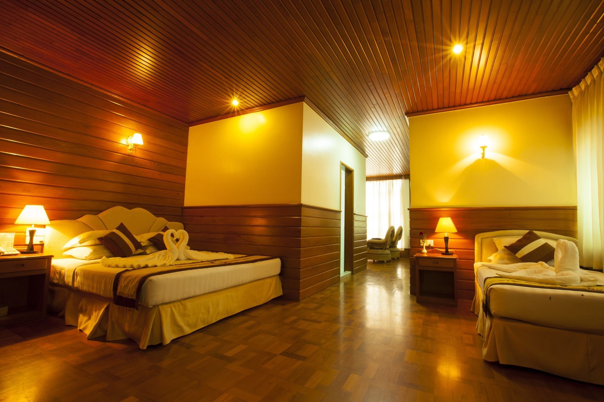 Hotel Queen Mandalay Eksteriør bilde