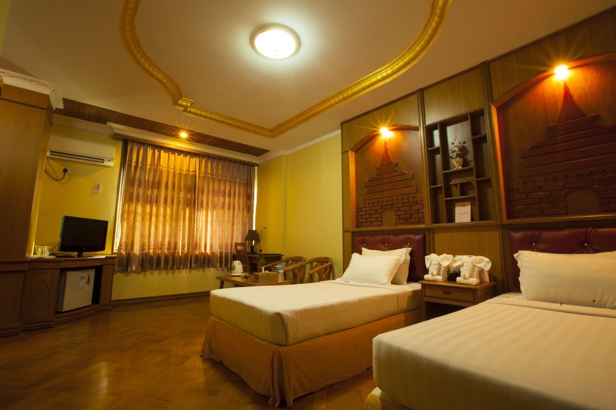 Hotel Queen Mandalay Eksteriør bilde
