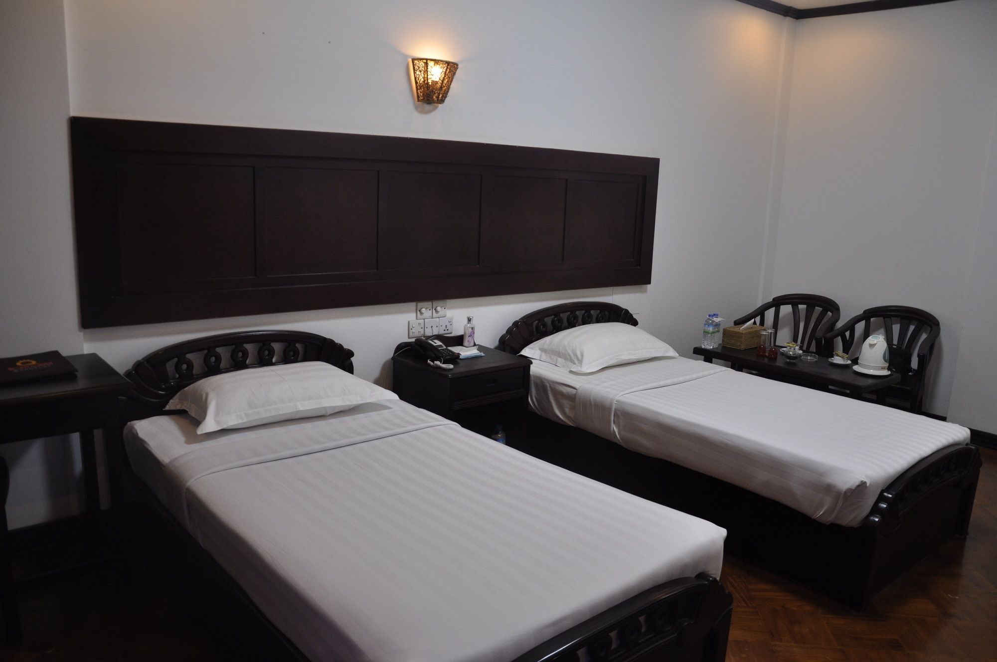 Hotel Queen Mandalay Eksteriør bilde
