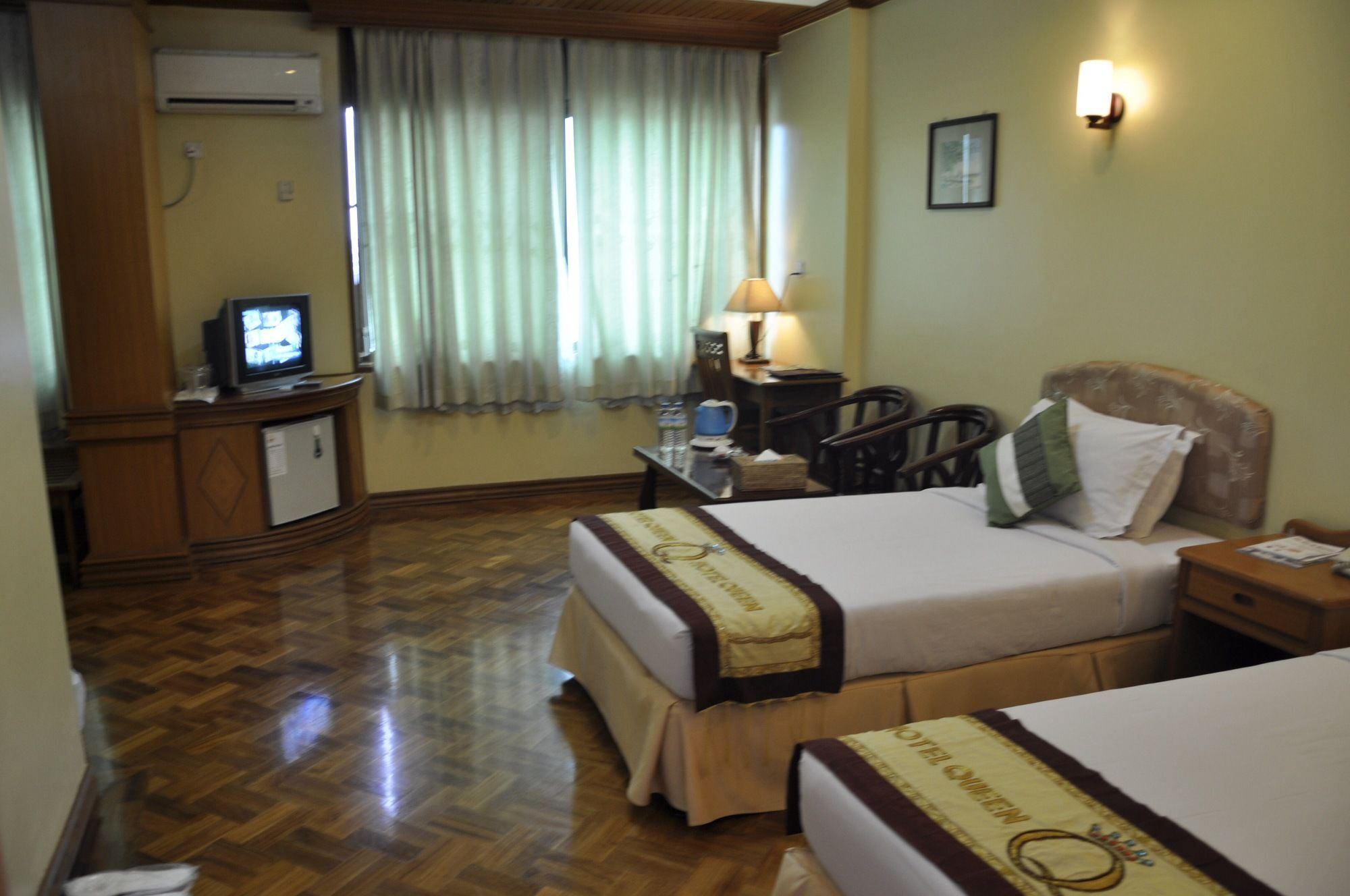 Hotel Queen Mandalay Eksteriør bilde